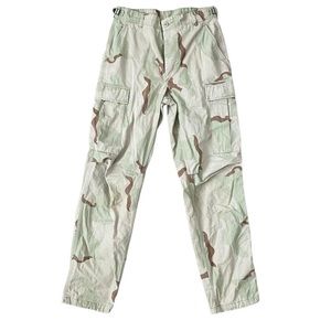 VINTAGE MILITARY ISSUED CAMO PANTS